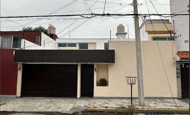 EXCELENTE CASA EN VENTA JARDINES DE SAN MATEO, NAUCALPAN.