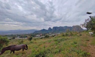 Adquiriere una fracción del terreno ubicado en la loma de Huilotepec en Tepoztlán, Morelos con vista hacia el cerro del “Enano”