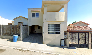 Se vende casa en Fraccionamiento del Sol, Ensenada, B.C.