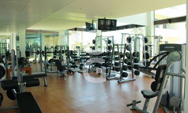 Casa en Venta en Cancun en Residencial Isla Dorada con Jardín Privado