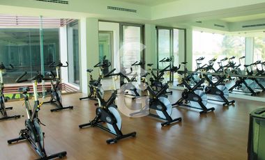 Casa en Venta en Cancun en Residencial Isla Dorada con Jardín Privado