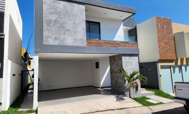 Casa en venta en Veracruz, Fracc. Lomas residencial en la Riviera Veracruzana.