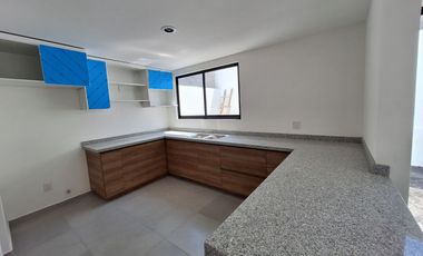 CASA EN VENTA  EN MESETA HABITAT