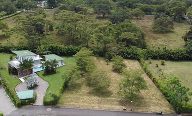Lote en el condominio ladera campestre caney alto en restrepo