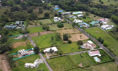 Lote en el condominio ladera campestre caney alto en restrepo