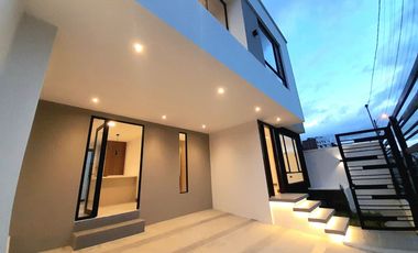 DE OFERTA, SE VENDE, CASA DE 4 HABITACIONES, EN AMABLE MARÍA, CASA A ESTRENAR, ACABADOS DE PRIMERA