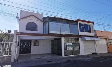 Casa de 3 Pisos en Venta en Zona Centro de Pachuca, Hidalgo.