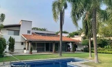 Vista Hermosa. Casa Condominio. amplio jardín, alberca.