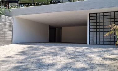CASA NUEVA Y MODERNA EN VENTA