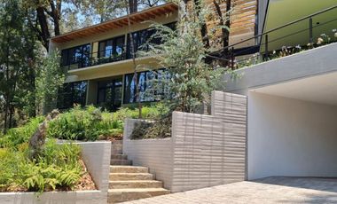 CASA NUEVA Y MODERNA EN VENTA