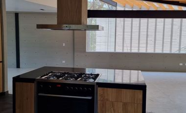 CASA NUEVA Y MODERNA EN VENTA