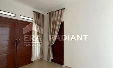 Rumah Hook Dijual di Bintaro Sektor 9, Cluster Oriana Permata
