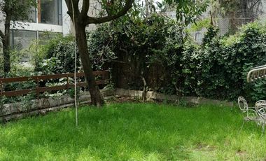 CASA EN VENTA  LOMAS DE TECAMACHALCO PARA REMODELAR.