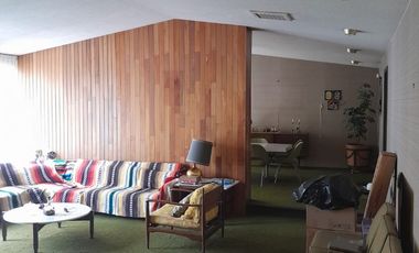 CASA EN VENTA  LOMAS DE TECAMACHALCO PARA REMODELAR.