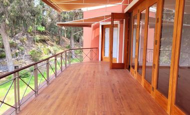 VENTA LA PLANICIE, EXCLUSIVA CASA RODEADA DE NATURALEZA Y CONFORT