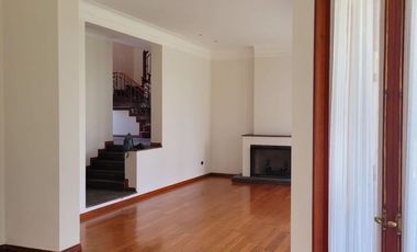 VENTA LA PLANICIE, EXCLUSIVA CASA RODEADA DE NATURALEZA Y CONFORT
