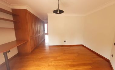 VENTA LA PLANICIE, EXCLUSIVA CASA RODEADA DE NATURALEZA Y CONFORT