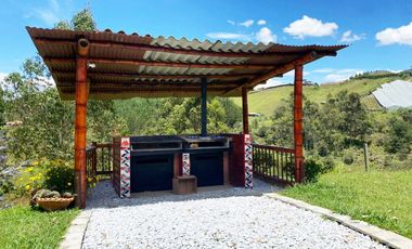 PR19451 Casa Amoblada en arriendo en el sector Guarne