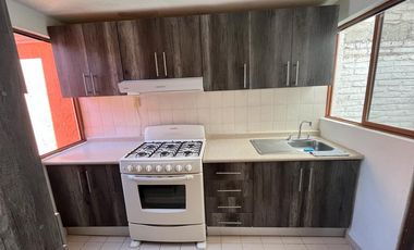 RENTO CASA SIN MUEBLES EN COLONIA SAN ANTONIO EN PEQUEÑA CERRADA EN SAN MIGUEL DE ALLENDE, GTO