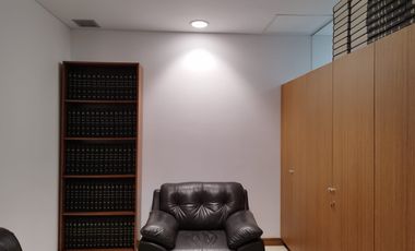 PR17781 Oficina en venta en el sector Manila