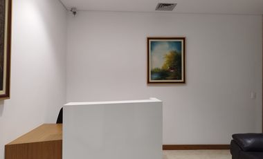 PR17781 Oficina en venta en el sector Manila