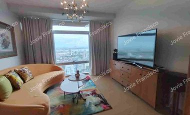 Condo for rent in Cebu City, Park Point 3-br , Penthouse with Large balcony