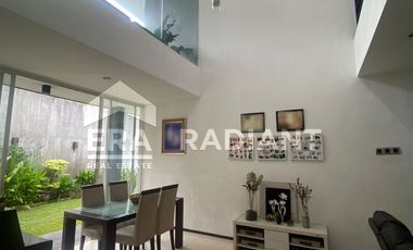 Flamingo, Bintaro Sektor 9