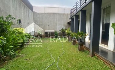 Flamingo, Bintaro Sektor 9