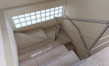 Departamento de alquiler Ciudadela Ietel, 4 dormitorios, 2 plantas, terraza