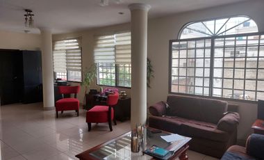 Departamento de alquiler Ciudadela Ietel, 4 dormitorios, 2 plantas, terraza