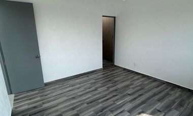 Casa de tres recamaras, en conjunto residencial con alberca en Jiutepec, Mor.