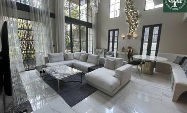 A Beautiful 4 Bedrooms 5 bathrooms townhouse with a fully furnished for sale & rent at Quarter 31,Sukhumvit soi 31