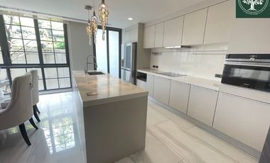A Beautiful 4 Bedrooms 5 bathrooms townhouse with a fully furnished for sale & rent at Quarter 31,Sukhumvit soi 31