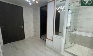 A Beautiful 4 Bedrooms 5 bathrooms townhouse with a fully furnished for sale & rent at Quarter 31,Sukhumvit soi 31