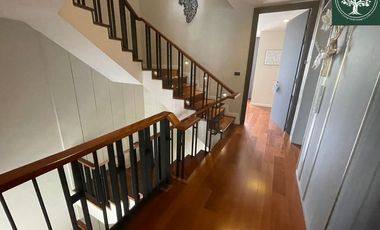 A Beautiful 4 Bedrooms 5 bathrooms townhouse with a fully furnished for sale & rent at Quarter 31,Sukhumvit soi 31