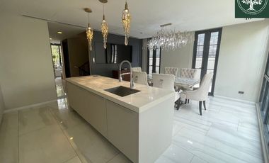 A Beautiful 4 Bedrooms 5 bathrooms townhouse with a fully furnished for sale & rent at Quarter 31,Sukhumvit soi 31