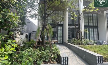 A Beautiful 4 Bedrooms 5 bathrooms townhouse with a fully furnished for sale & rent at Quarter 31,Sukhumvit soi 31