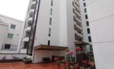 SE ACEPTA PERMUTA VENDO APARTAMENTO A UNA CUADRA DE LLA 27