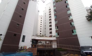 SE ACEPTA PERMUTA VENDO APARTAMENTO A UNA CUADRA DE LLA 27