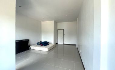 2 Bedroom Townhome for Rent Prime Location in Khok Kloi, Phangnga