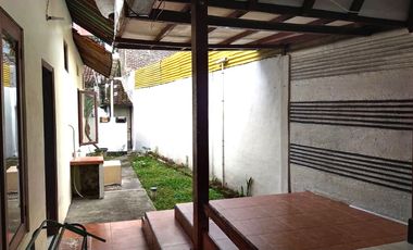 Rumah Halaman Luas dekat Kampus UST Jalan Batikan