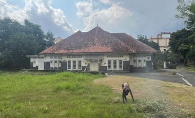 Land for Sale on the roadside Jogja City. Get free building for bonus. Near Yogyakarta Palace