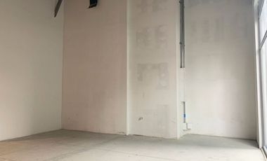 EB708 Local en arriendo en el sector Milla de Oro