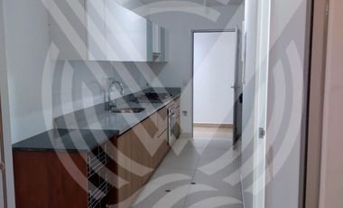 AMPLIO Y MUY BIEN UBICADO! ...SE VENDE DEPARTAMENTO EN PRIMER PISO FRENTE A PARQUE