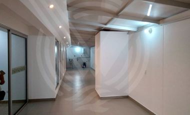 AMPLIO Y MUY BIEN UBICADO! ...SE VENDE DEPARTAMENTO EN PRIMER PISO FRENTE A PARQUE