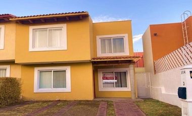 En renta casa en Condominio en Juriquilla 3 recàmaras àrea infantil vigilancia 24hrs CM-24-3525