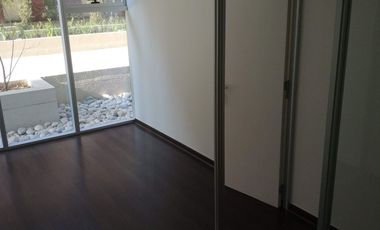 Arriendo Oficina Estoril con Av. Las Condes. Sin Comisión