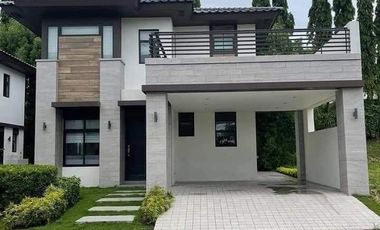 For Sale 3 Bedroom House and Lot in Brentville international Biñan Laguna