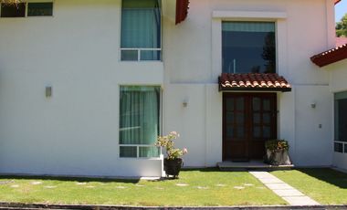 Casa en venta en Atlixco, Club&Country Club El Cristo