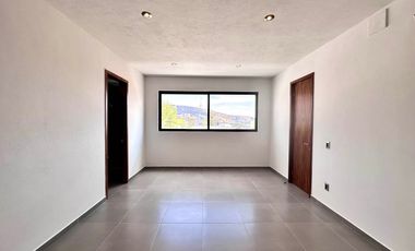 Casa  Nueva en Venta en Bosque Real de Santa Anita, Tlajomulco.